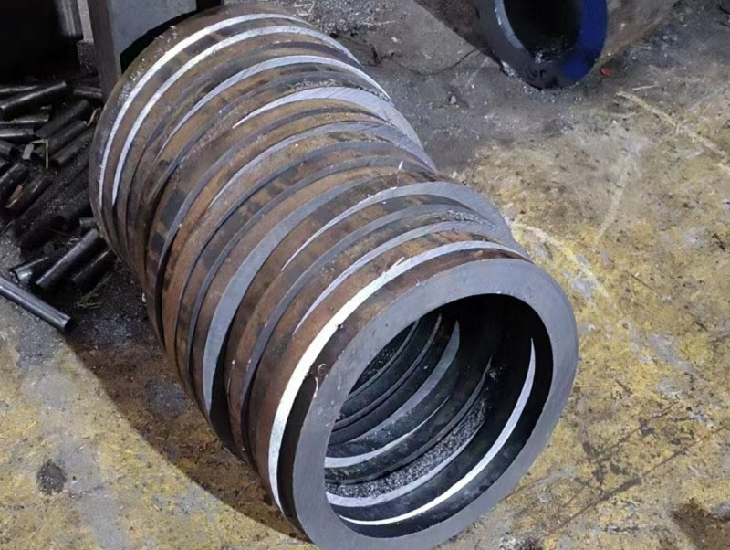 永德30CrMo无缝钢管切割